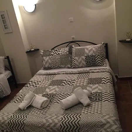 Agia Triada Rooms Vandrarhem